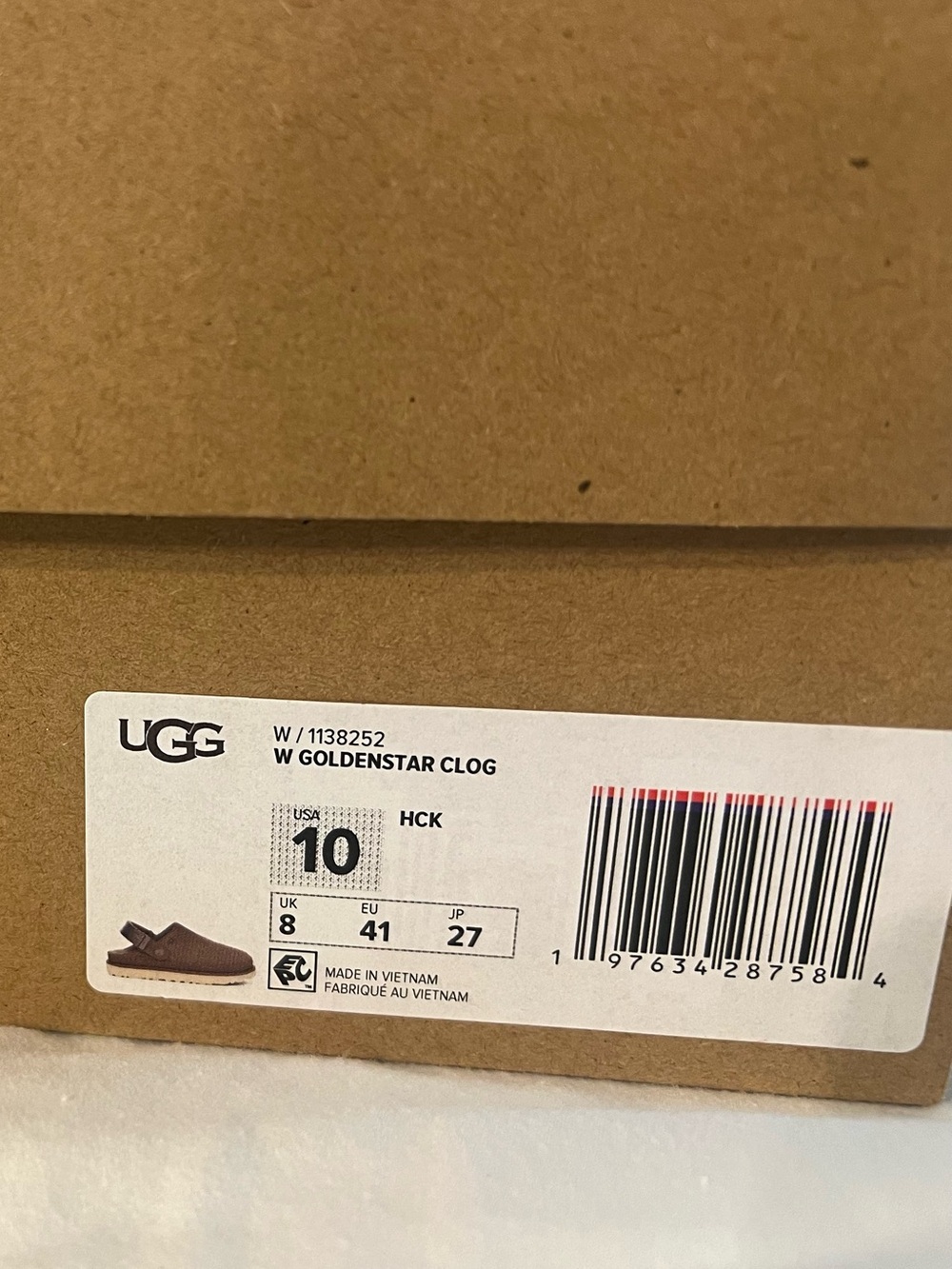 UGG Goldenstar Clog in Hickory Brown